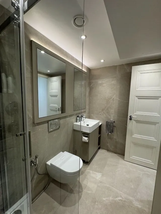 Finished en-suite in a converted space